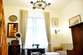  Traditional Slovak Apartment  Братислава